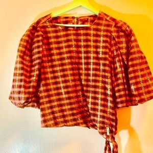 Vince Camuto women’s pink and gold shirt Size M